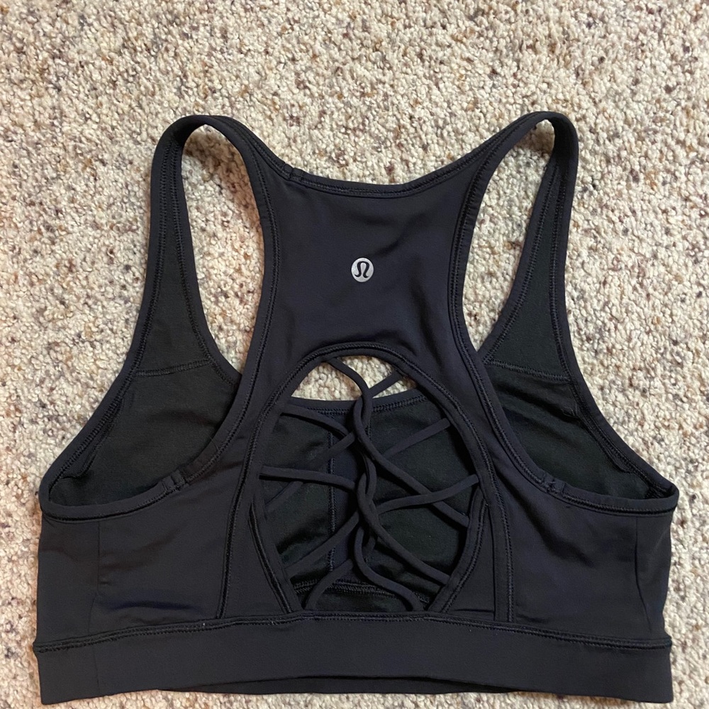 Lululemon black sports bra